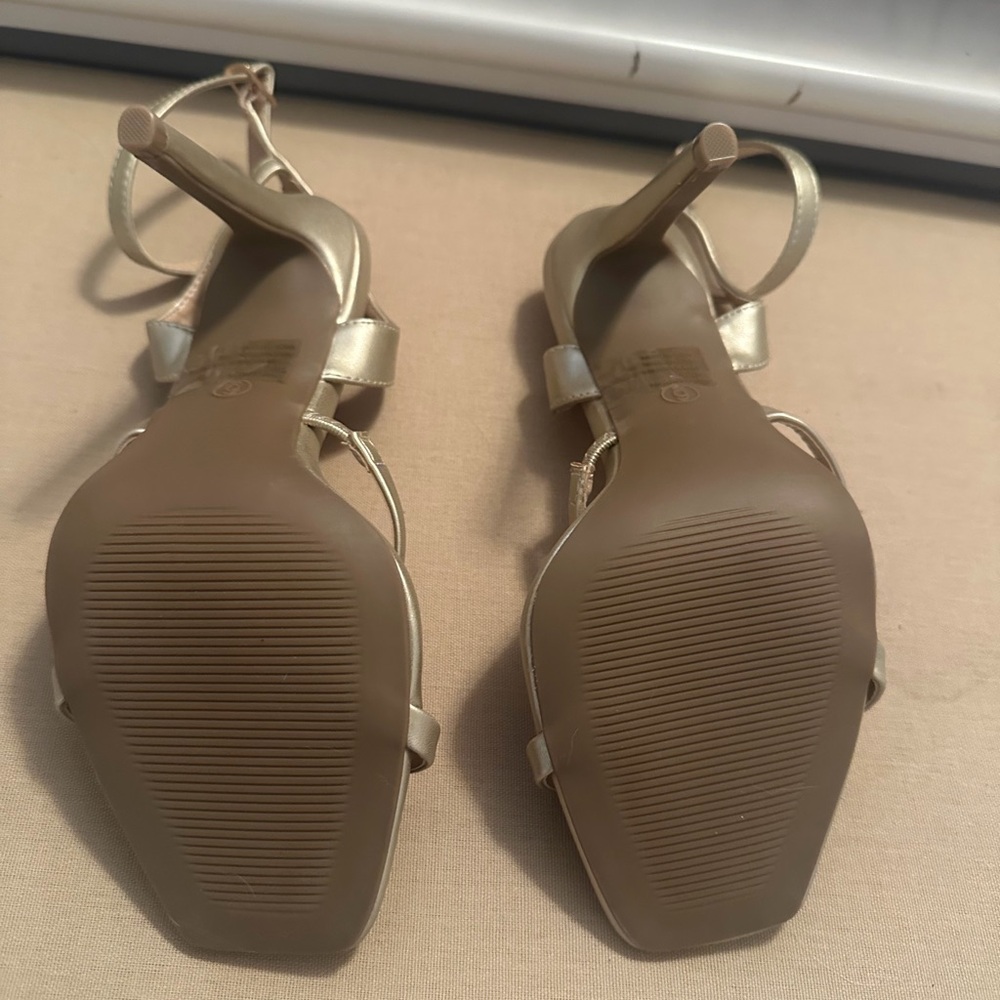 Lulu's Gold Strappy Heels - Picture 6 of 6